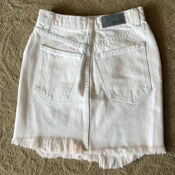 CARMAR denim skirt. - Picture 2 of 12